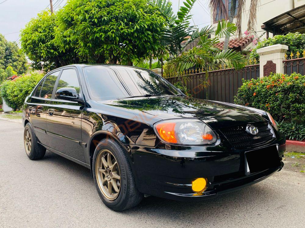 Mobil Hyundai Avega 2010