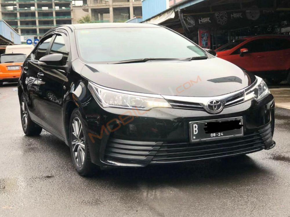 Mobil Toyota Corolla 2018