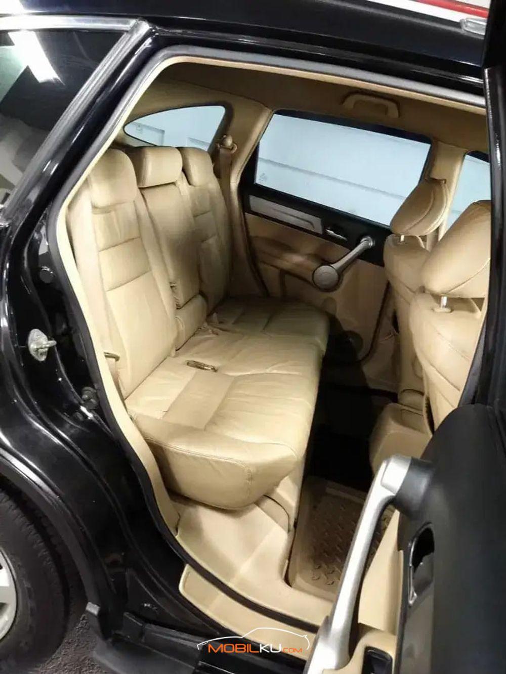 Mobil Honda CR-V 2008