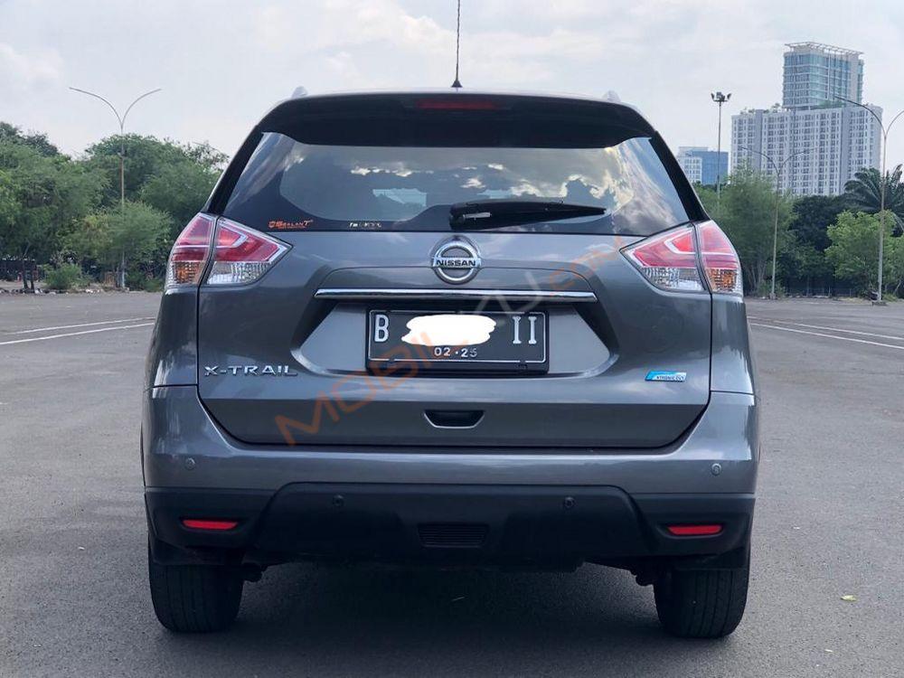 Mobil Nissan X-Trail 2015