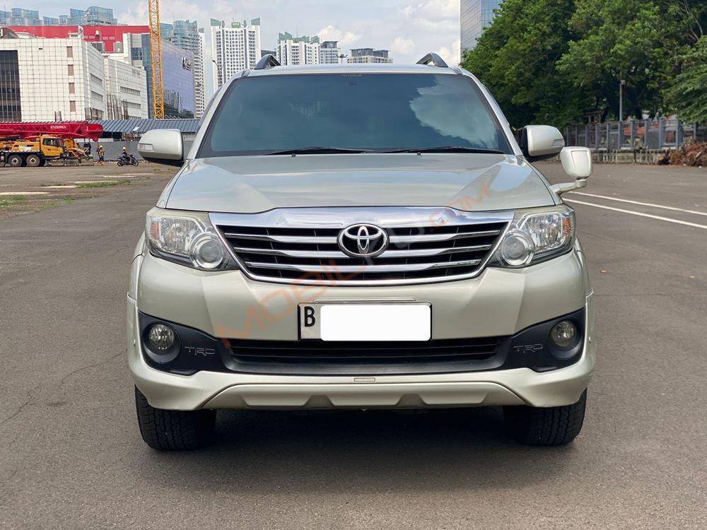 Mobil Toyota Fortuner 2013