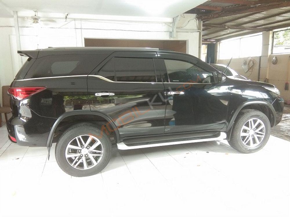 Mobil Toyota Fortuner 2018