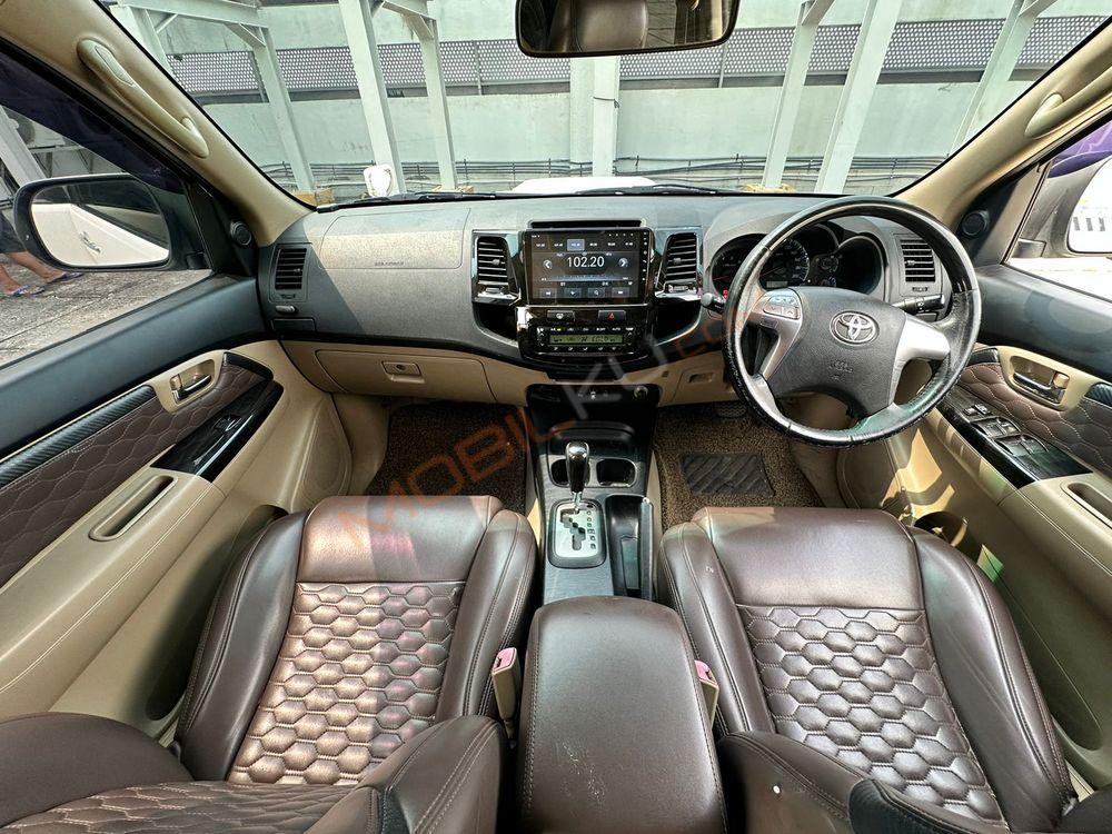 Mobil Toyota Fortuner 2014