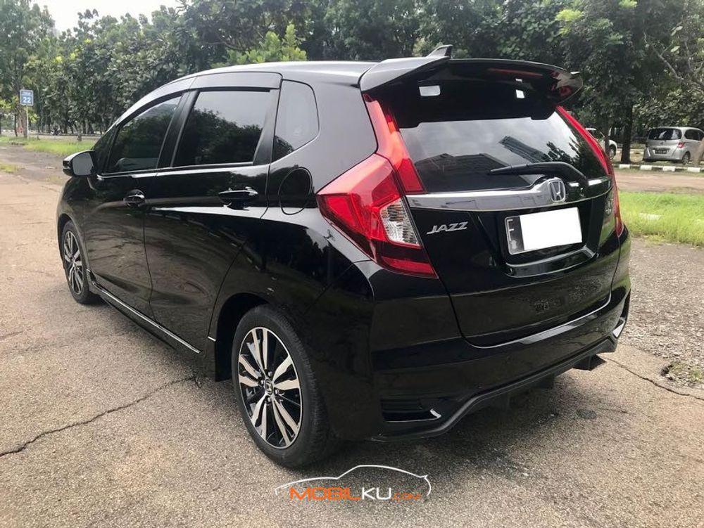 Mobil Honda Jazz 2018