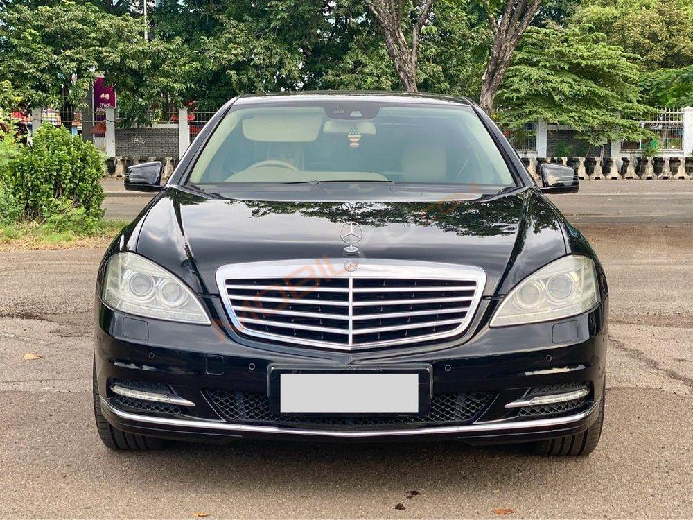 Mobil Mercedes-Benz S-Class 2011