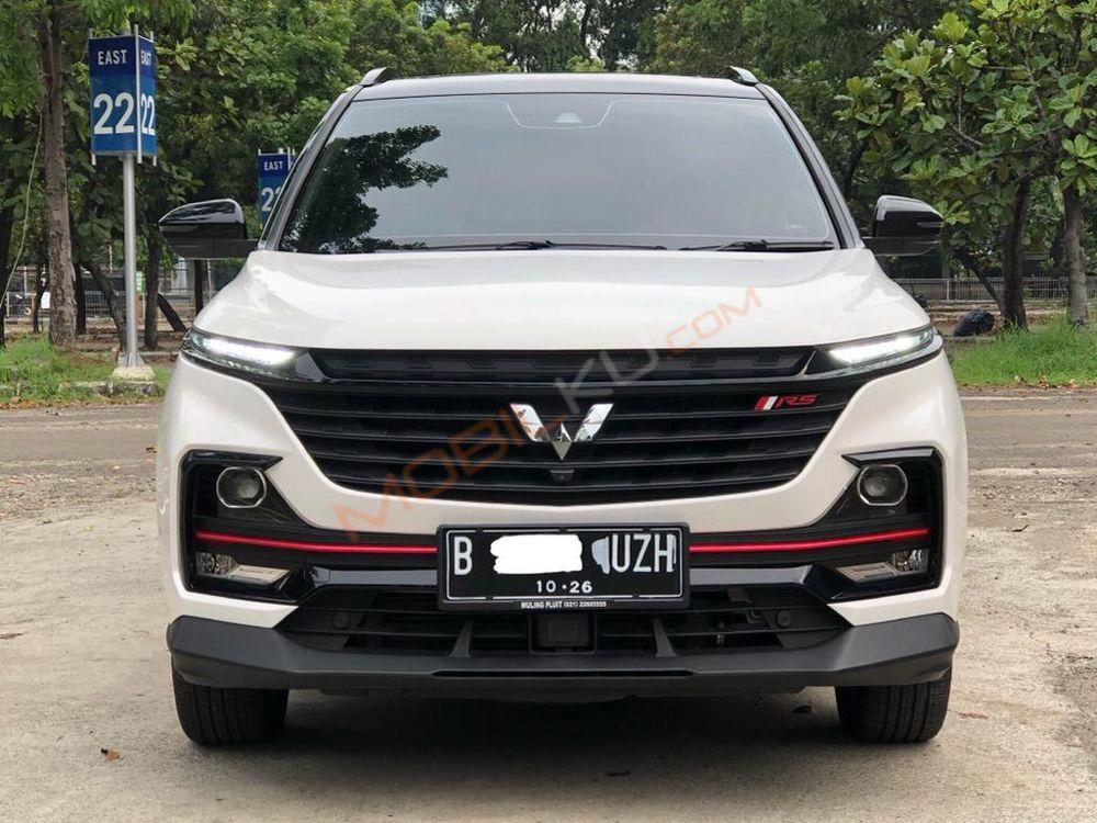 Mobil Wuling Almaz 2021