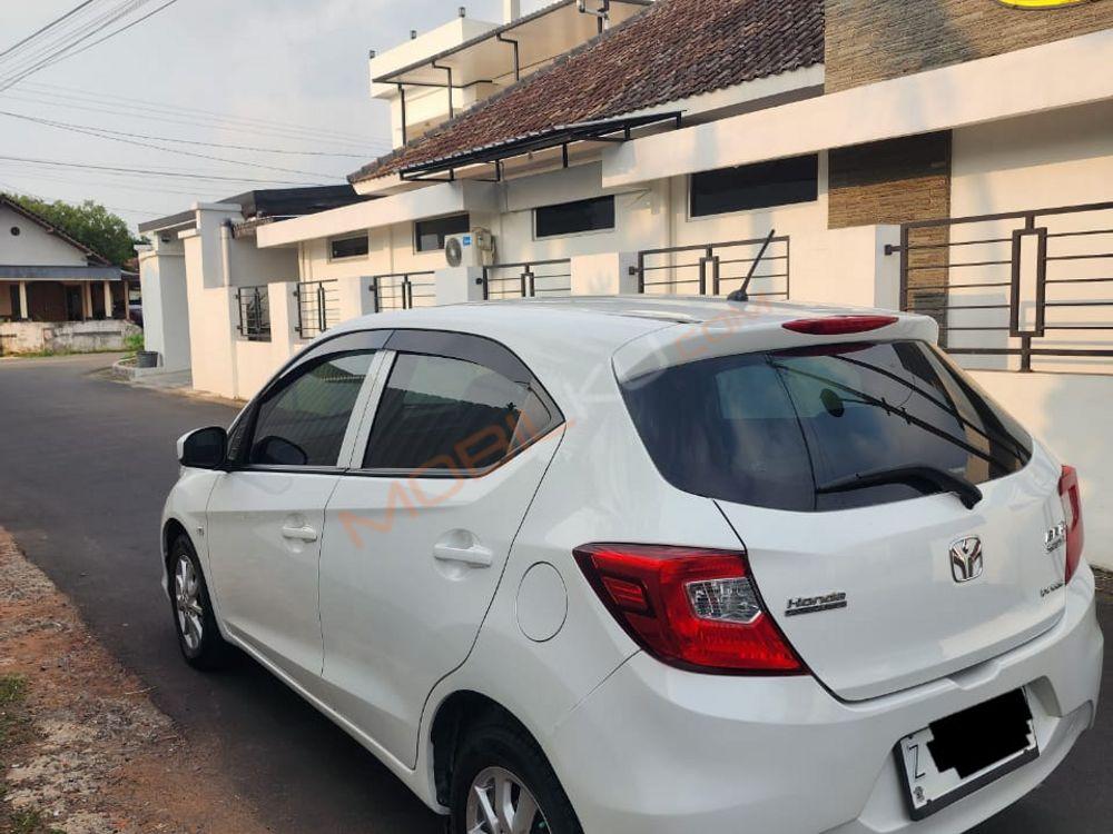 Mobil Honda Brio 2018