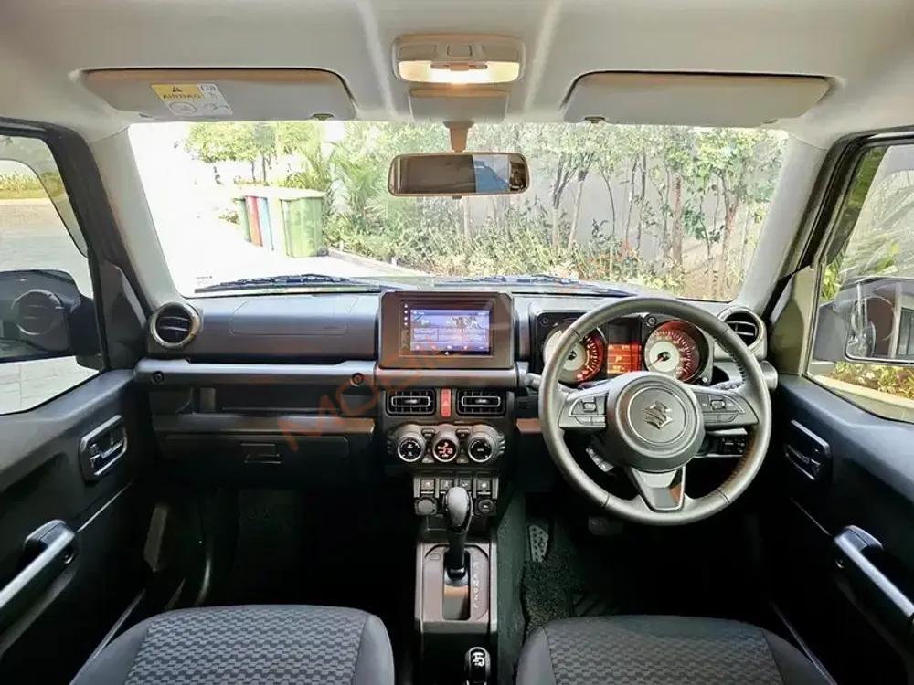 Mobil Suzuki Jimny 2020