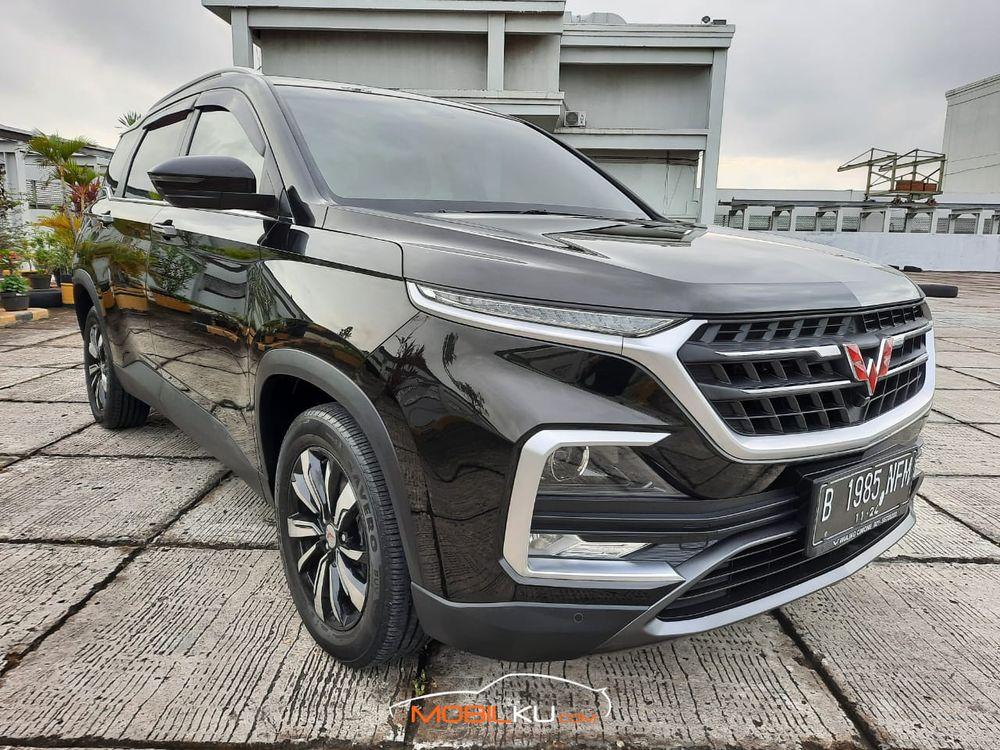 Mobil Wuling Almaz 2019