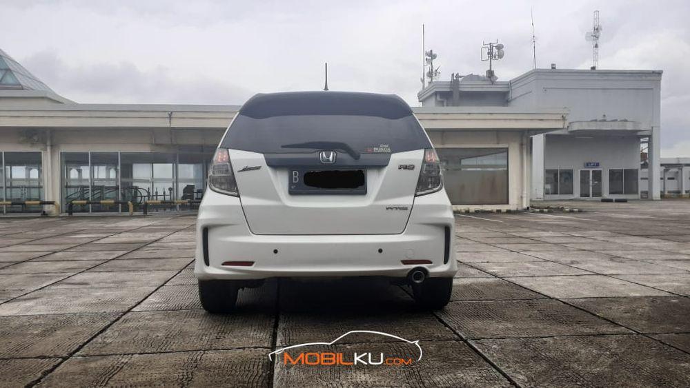 Mobil Honda Jazz 2013