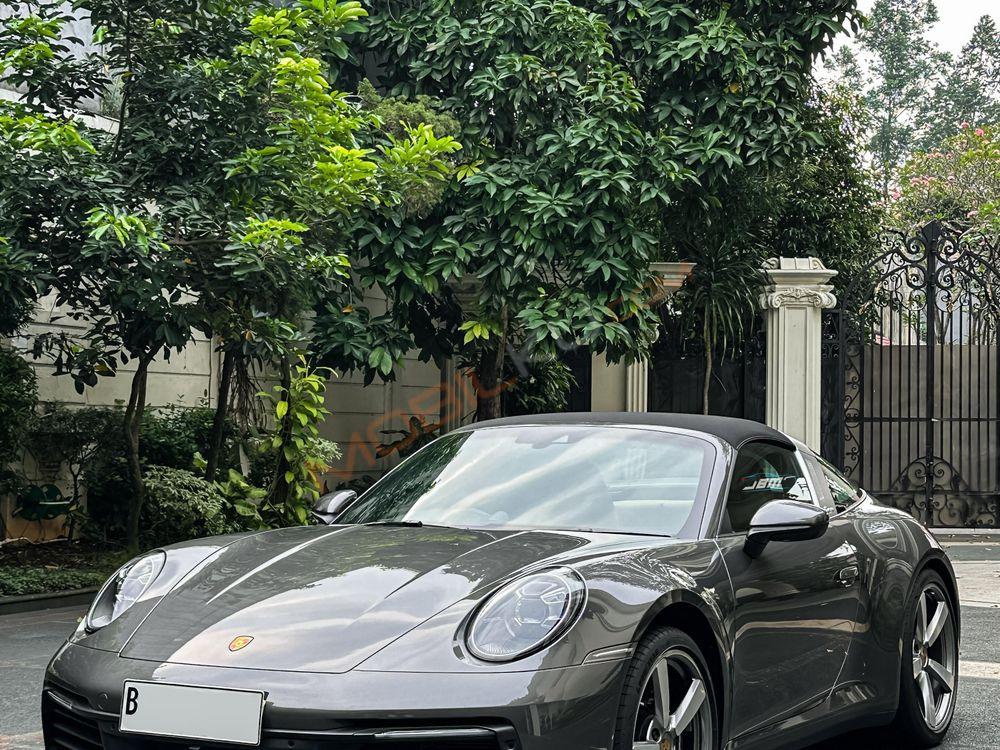 Mobil Porsche 911 2022