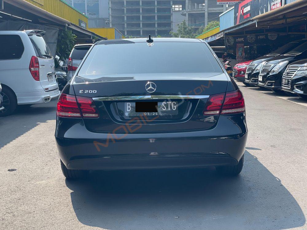 Mobil Mercedes-Benz E-Class 2016