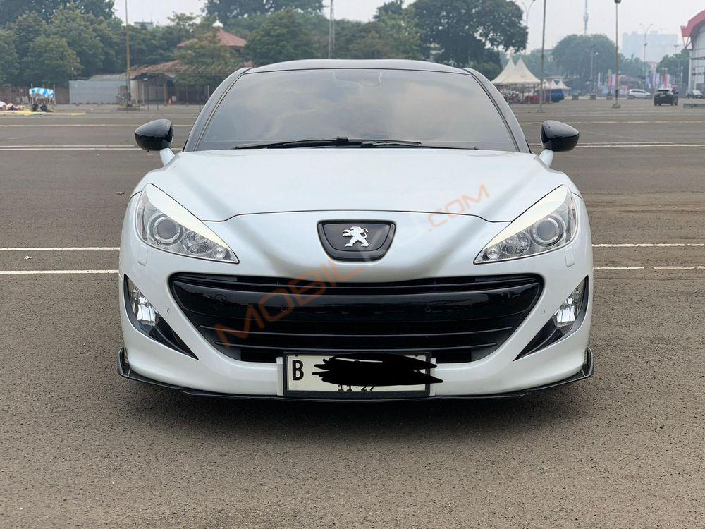 Mobil Peugeot RCZ 2012