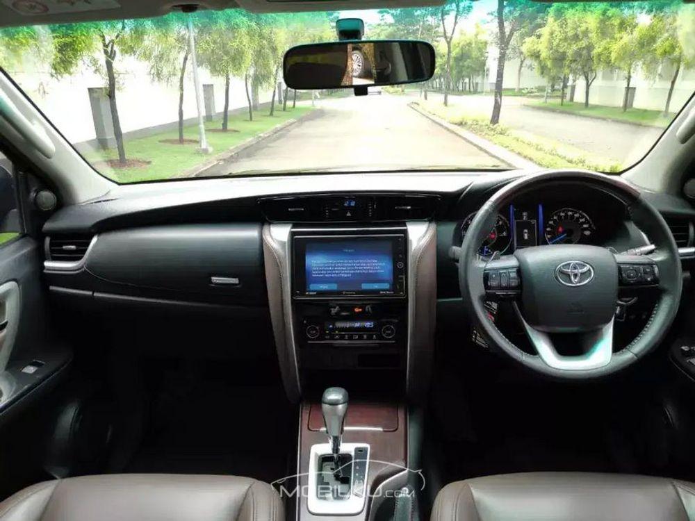 Mobil Toyota Fortuner 2016