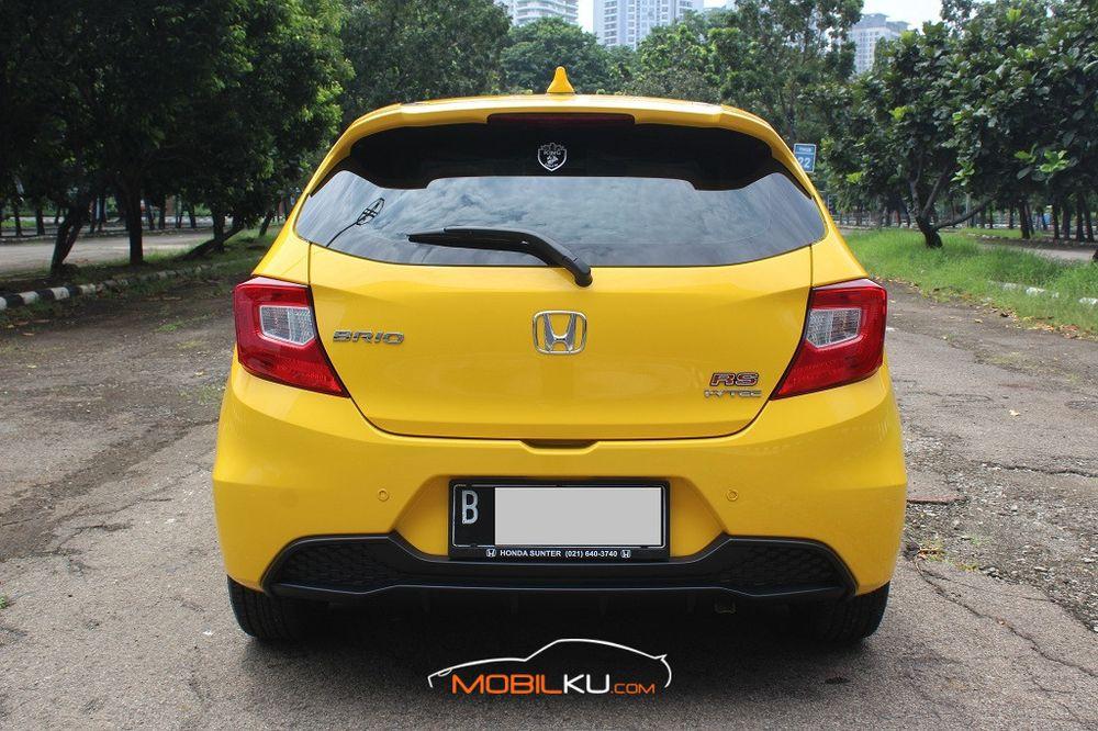 Mobil Honda Brio 2019
