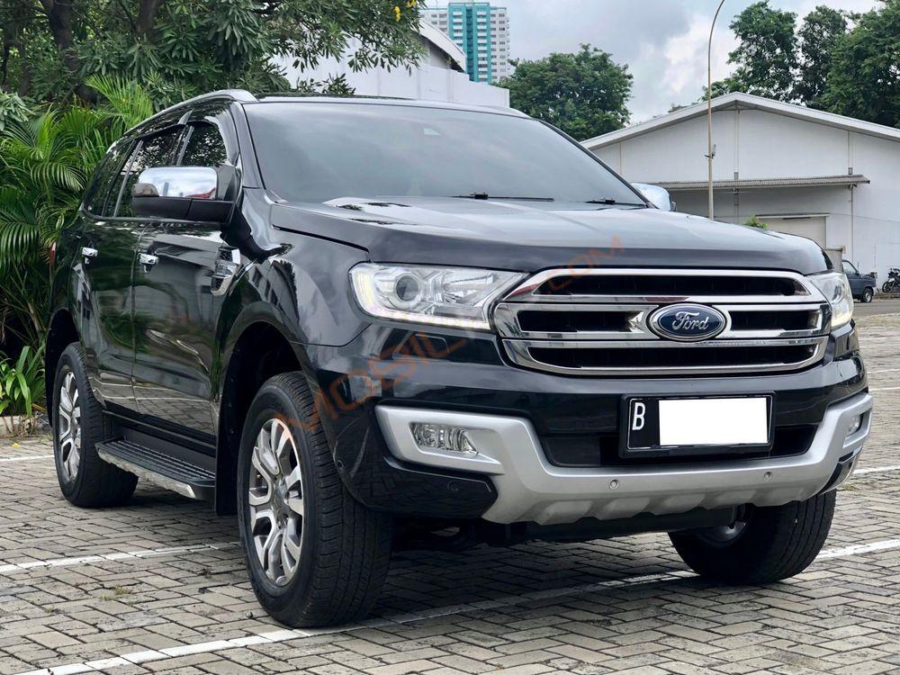 Mobil Ford Everest 2015