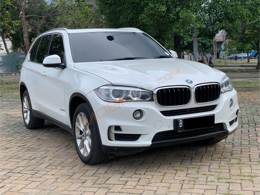 Mobil BMW X5 2016