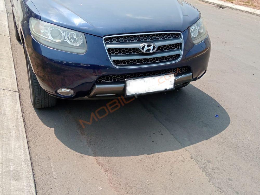 Mobil Hyundai Santa Fe 2008