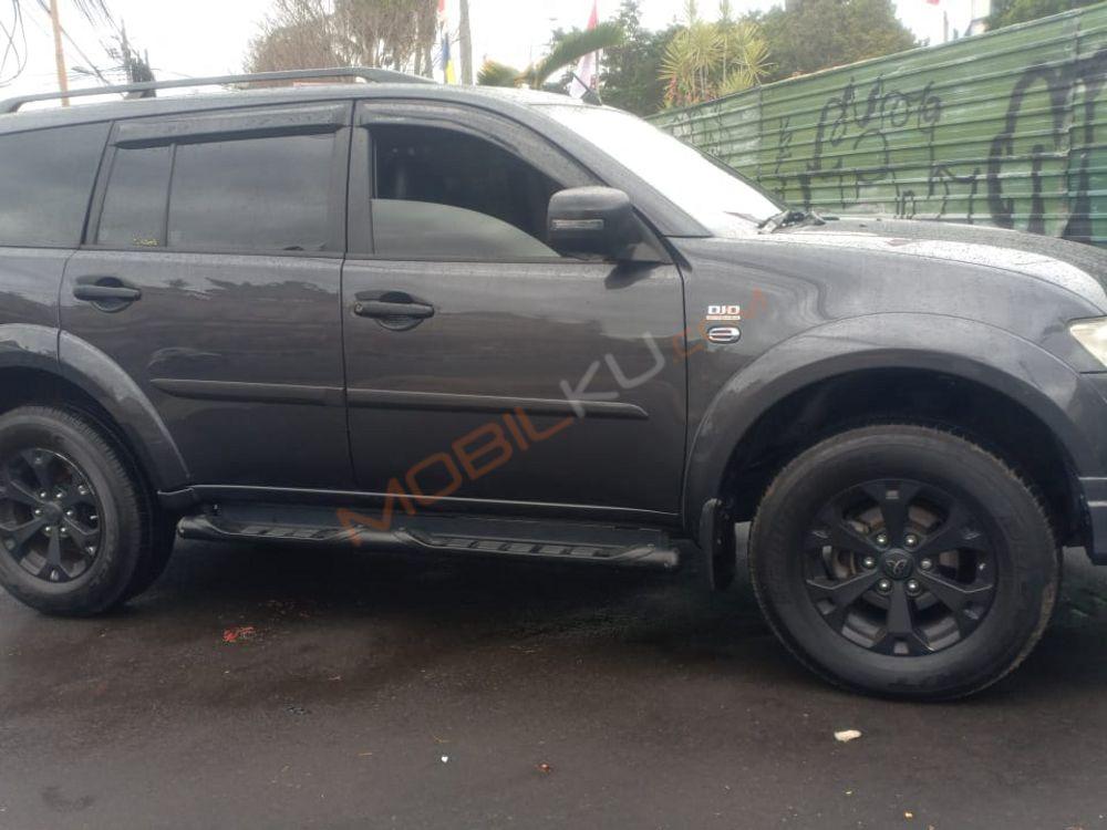 Mobil Mitsubishi Pajero Sport 2013