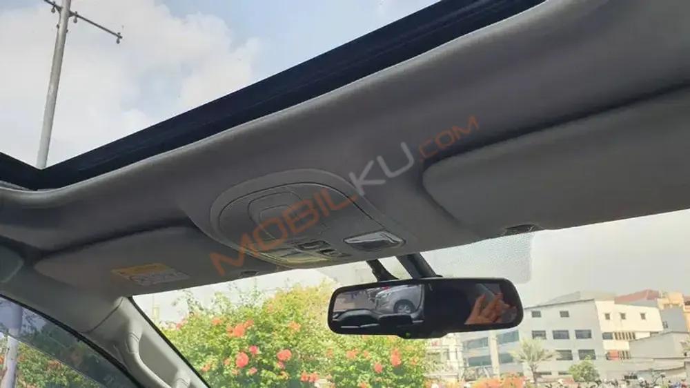 Mobil Mitsubishi Pajero Sport 2023