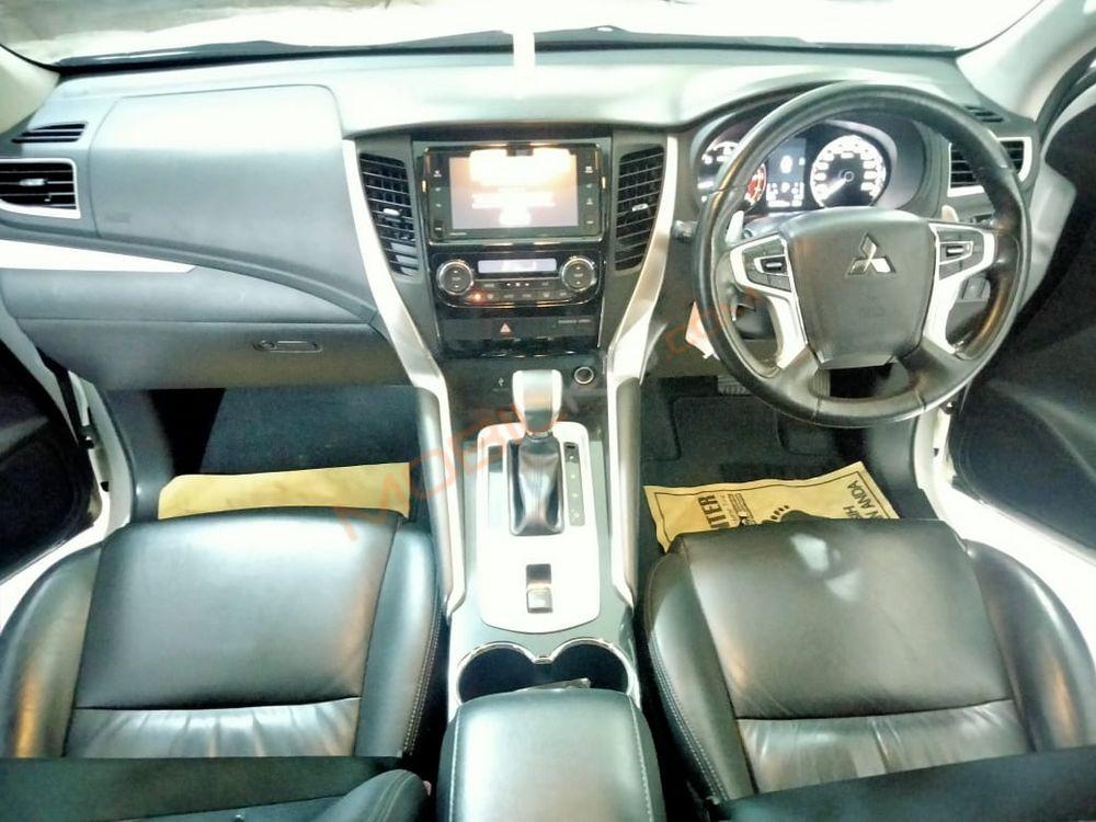 Mobil Mitsubishi Pajero Sport 2018