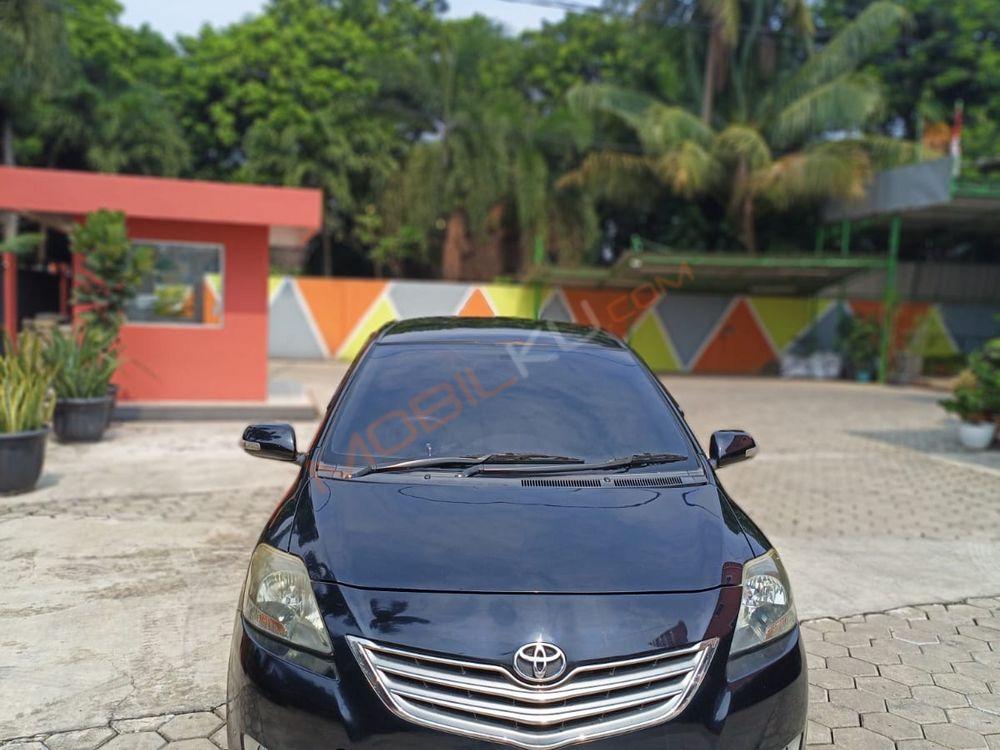 Mobil Toyota Vios 2013