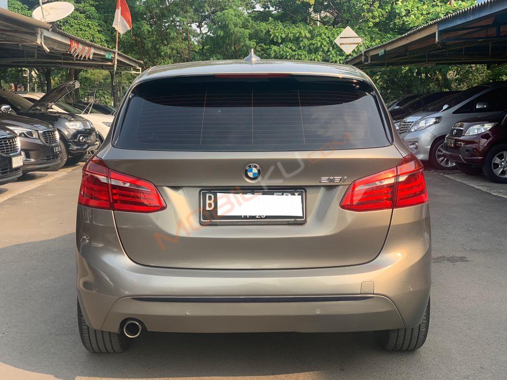 Mobil BMW 2 Series 2016