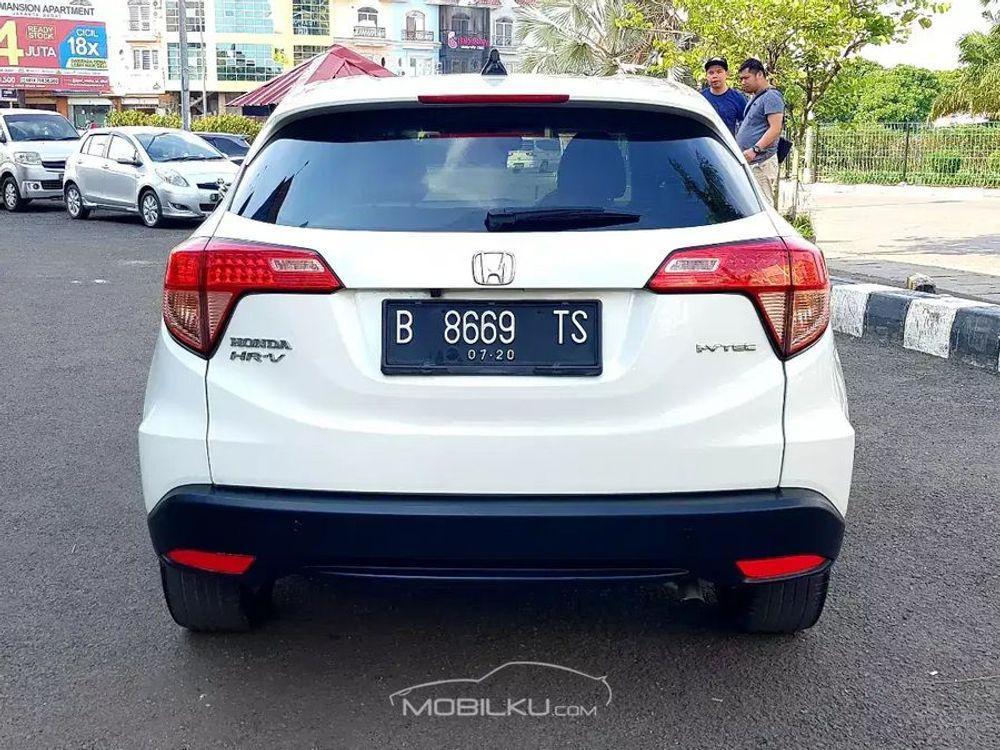 Mobil Honda HR-V 2015