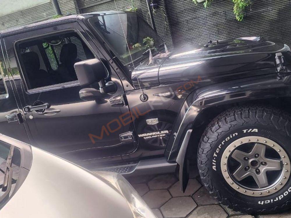Mobil Jeep Wrangler 2012