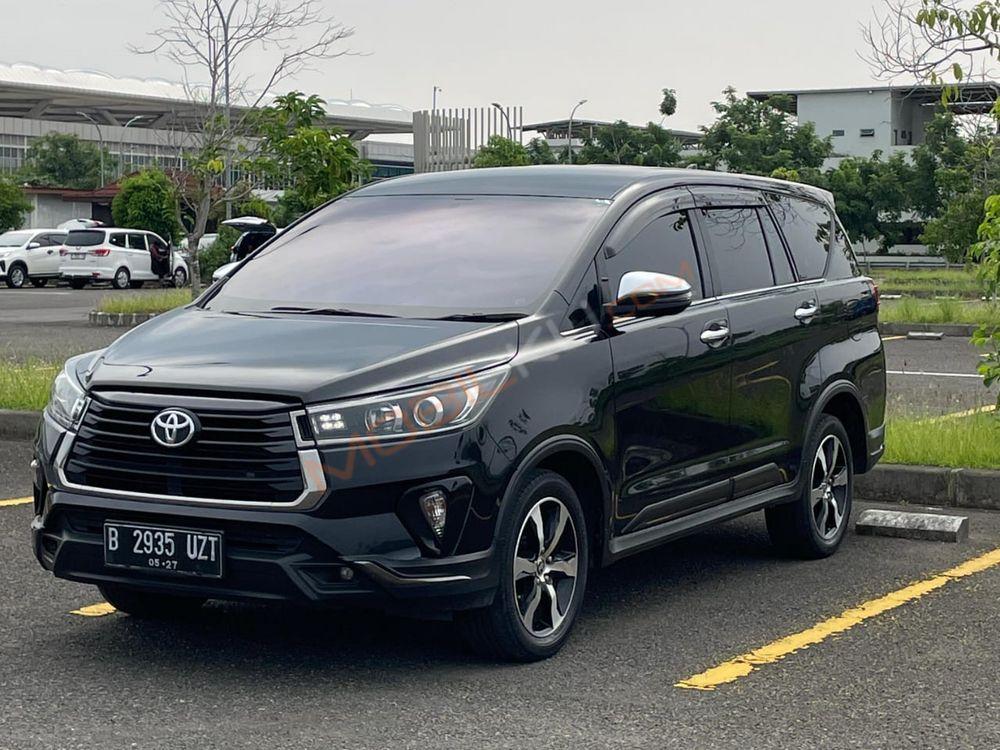 Mobil Toyota Kijang Innova 2022