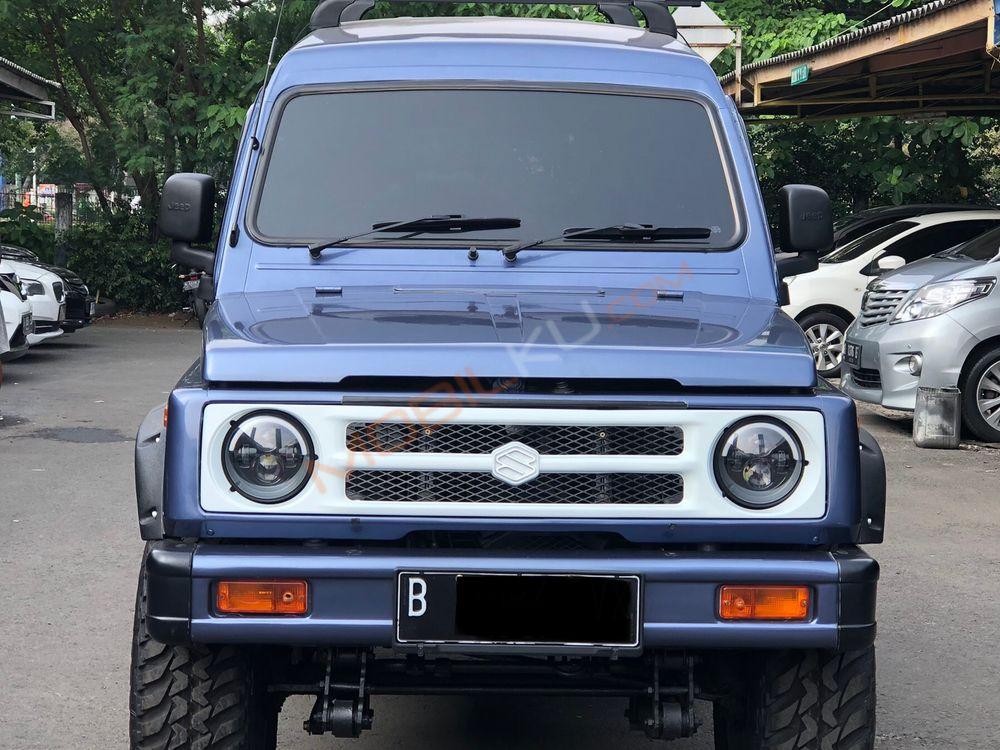 Mobil Suzuki Katana 2005