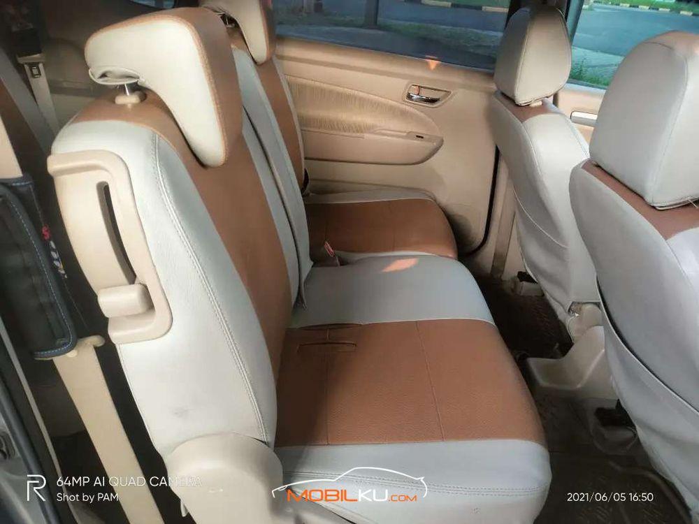 Mobil Suzuki Ertiga 2012