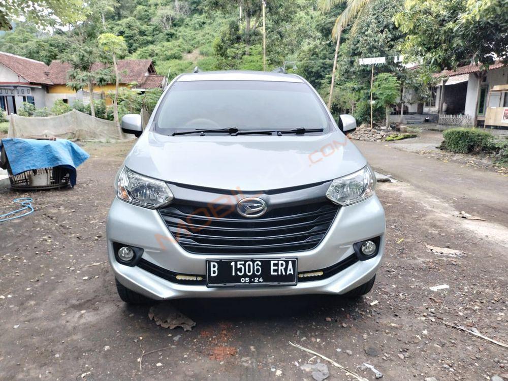 Mobil Daihatsu Xenia 2017