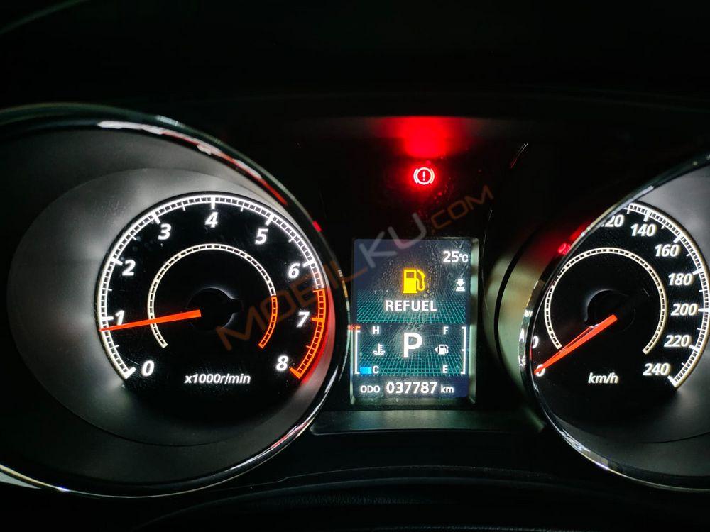 Mobil Mitsubishi Outlander Sport 2016