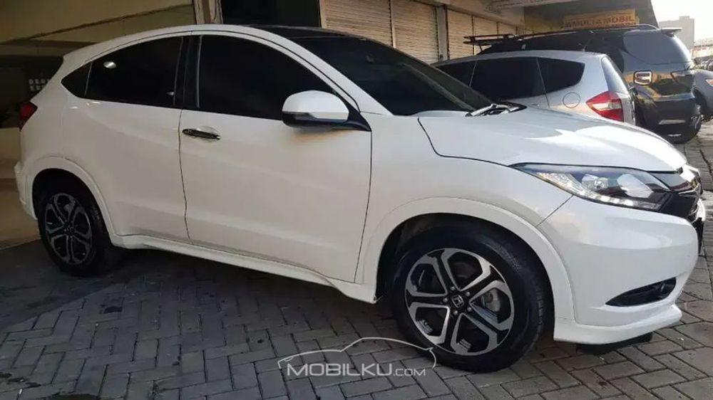 Mobil Honda HR-V 2015