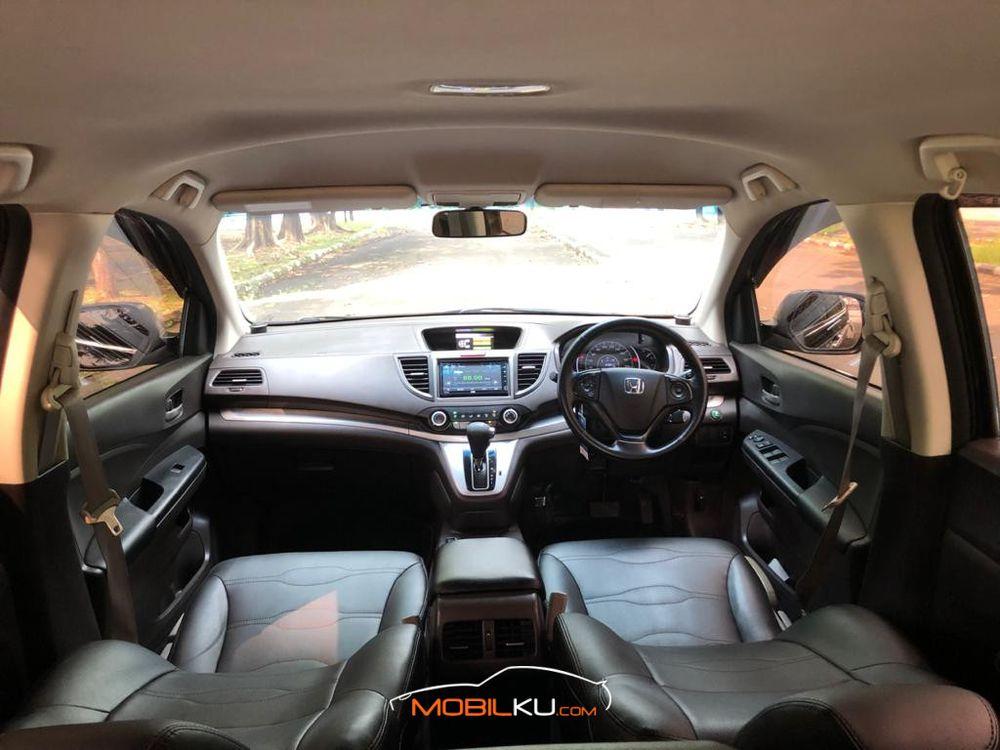 Mobil Honda CR-V 2014