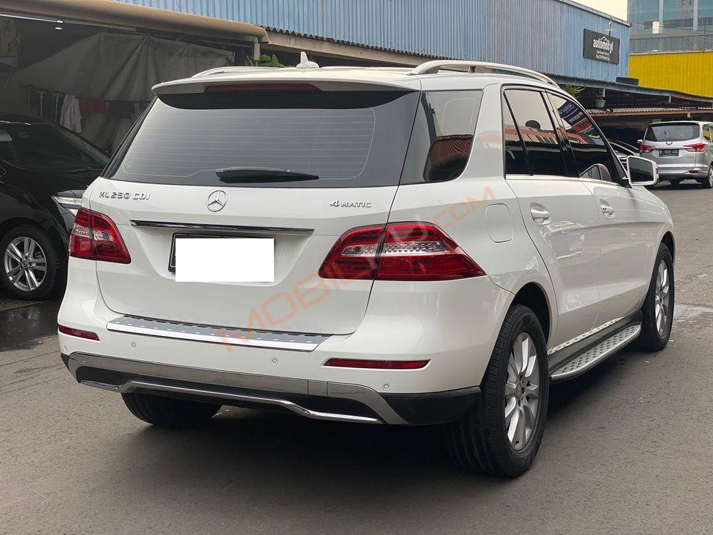 Mobil Mercedes-Benz ML 2014