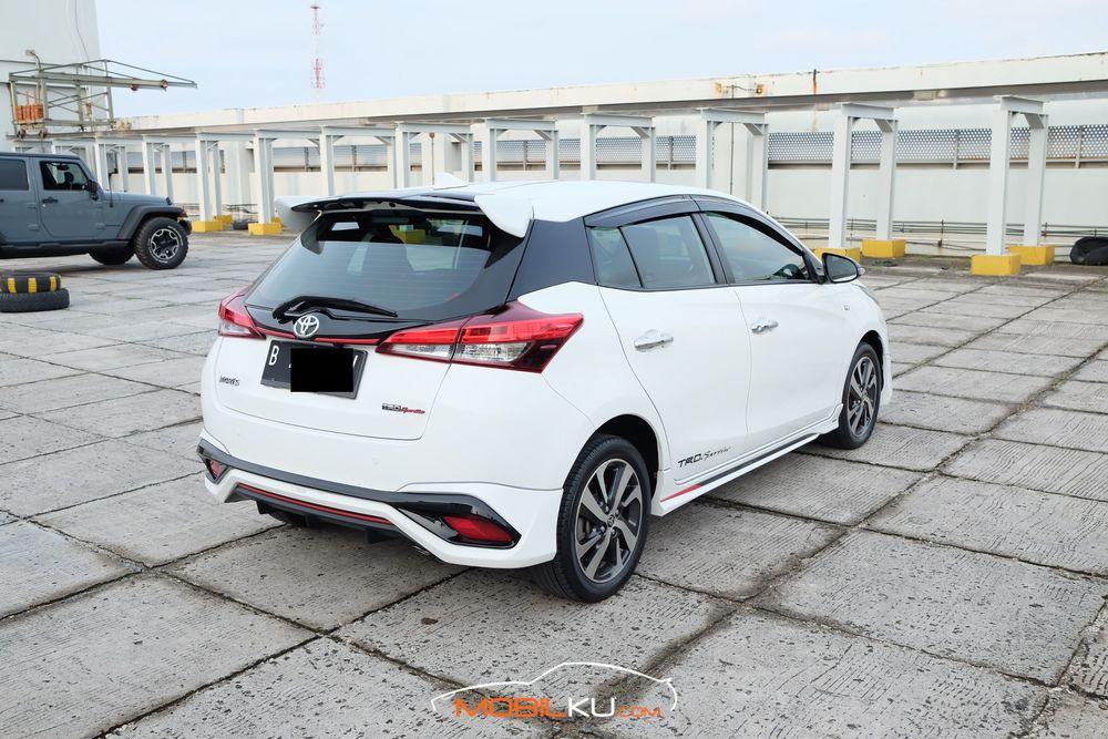 Mobil Toyota Yaris 2019
