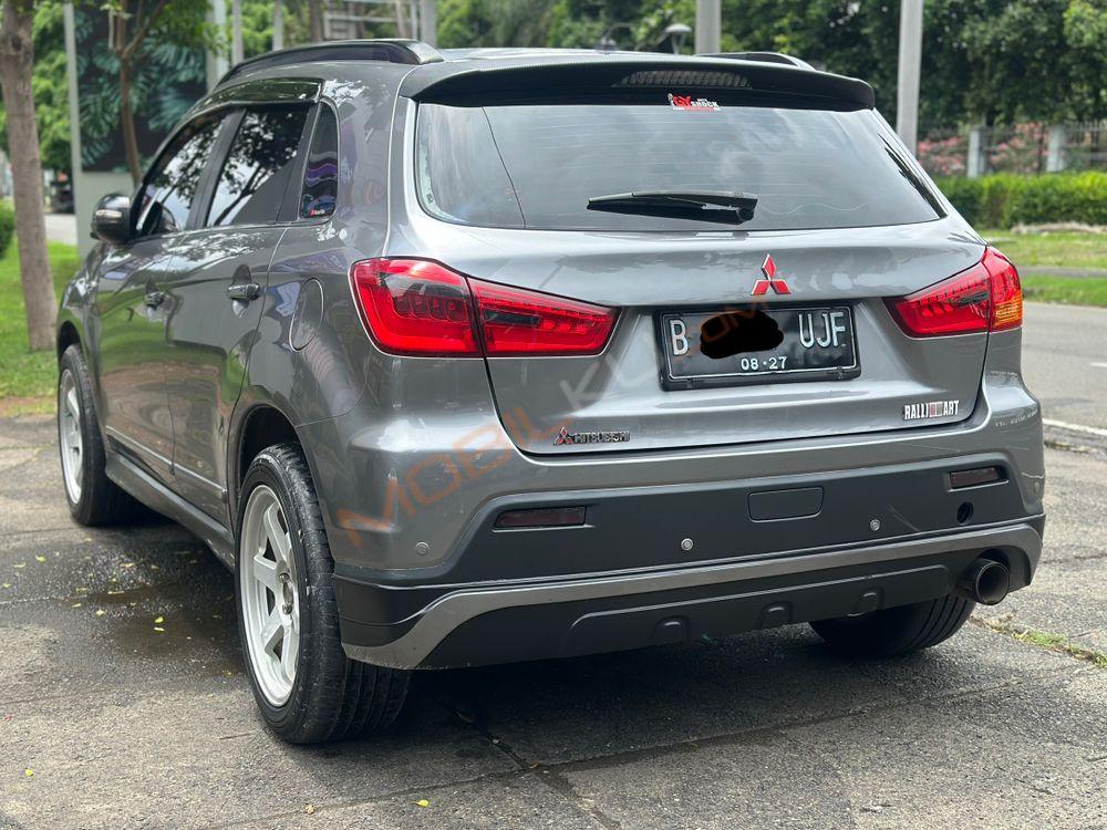 Mobil Mitsubishi Outlander Sport 2012