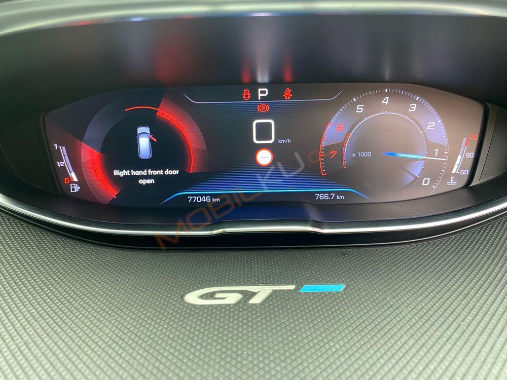 Mobil Peugeot 5008 2019