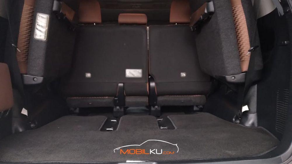 Mobil Toyota Kijang Innova 2017