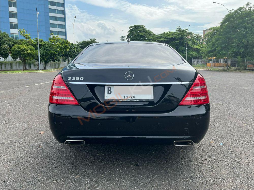 Mobil Mercedes-Benz S-Class 2011