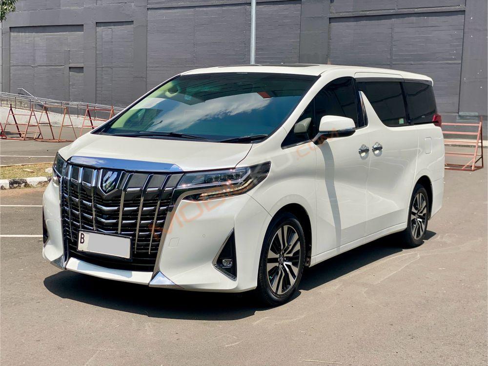Mobil Toyota Alphard 2019