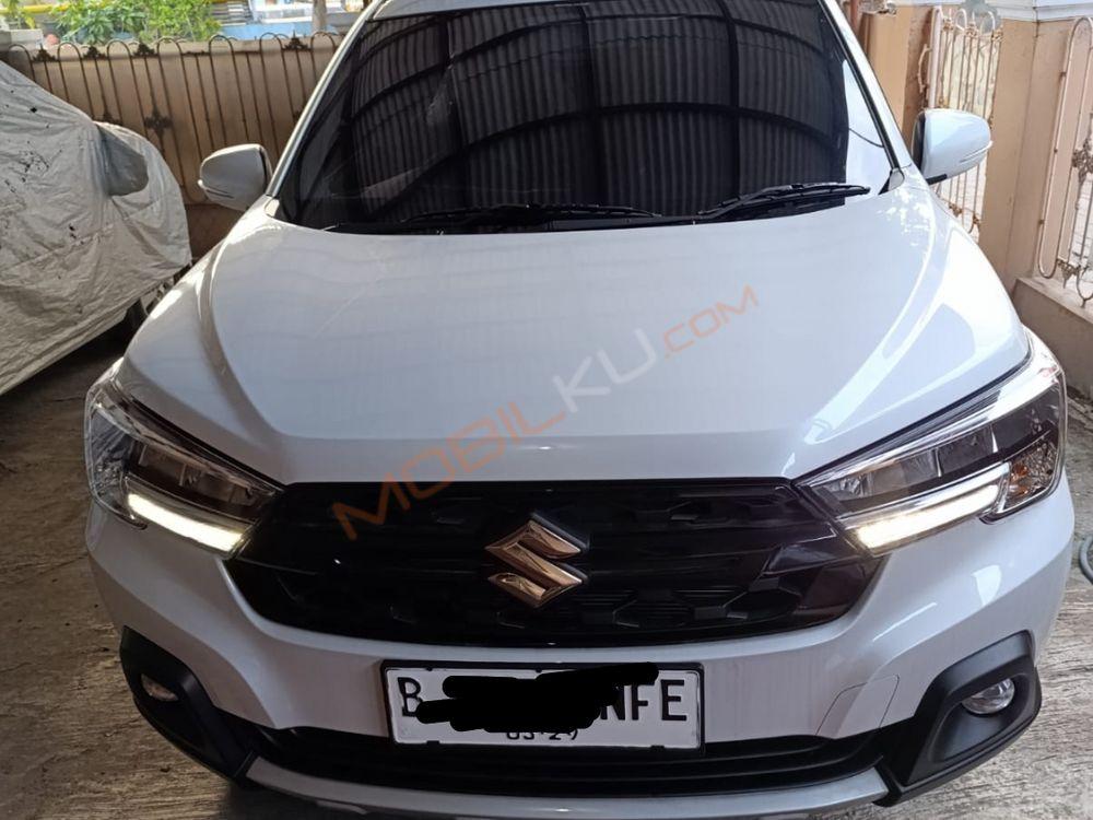 Mobil Suzuki XL7 2024