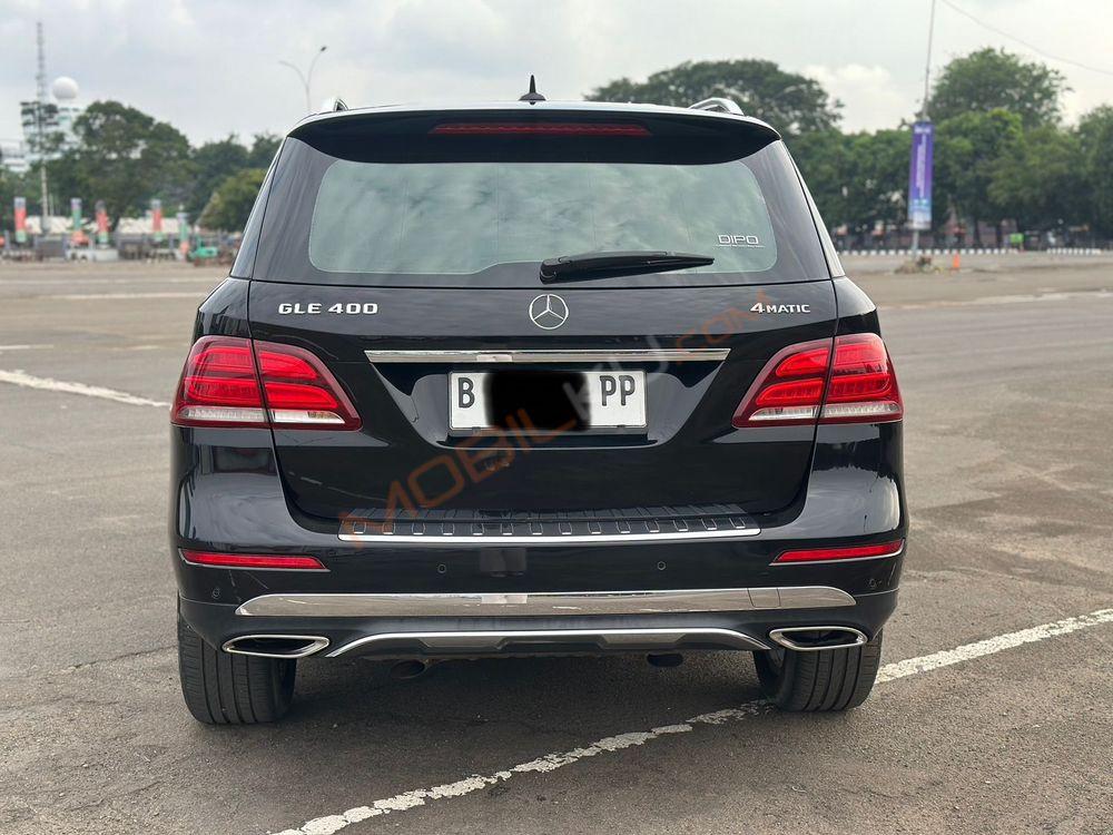 Mobil Mercedes-Benz GLE 2016