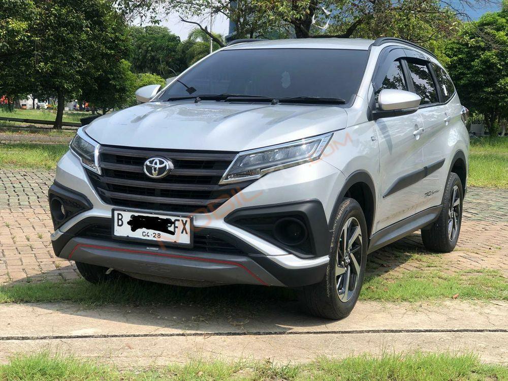 Mobil Toyota Rush 2019