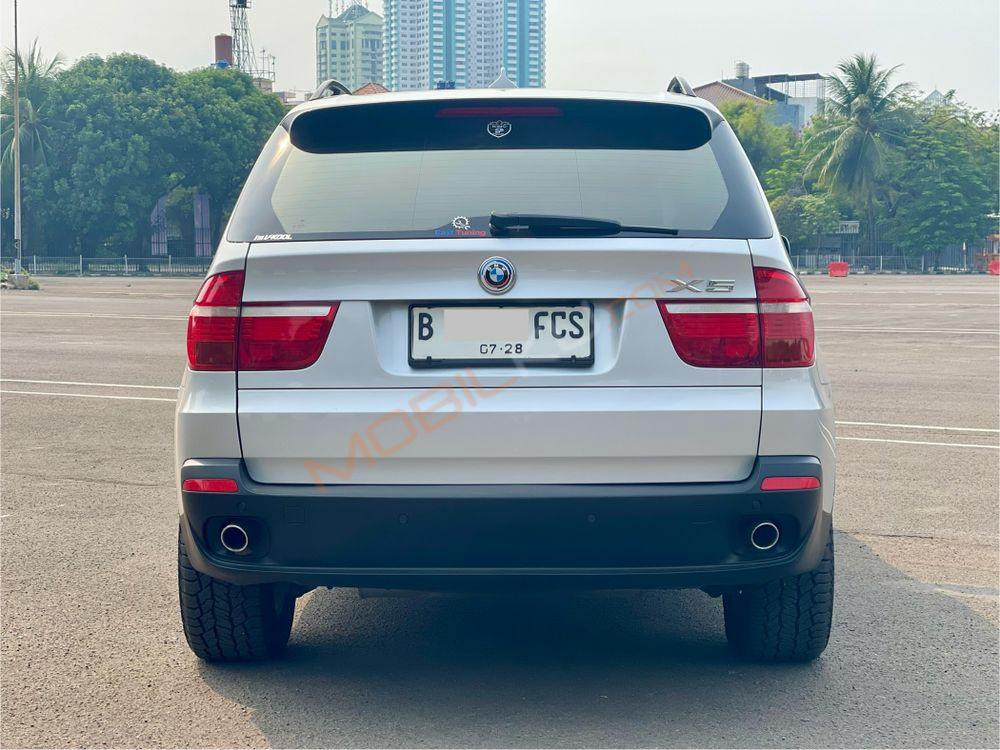 Mobil BMW X5 2008