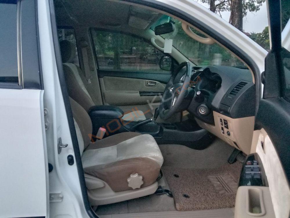 Mobil Toyota Fortuner 2013