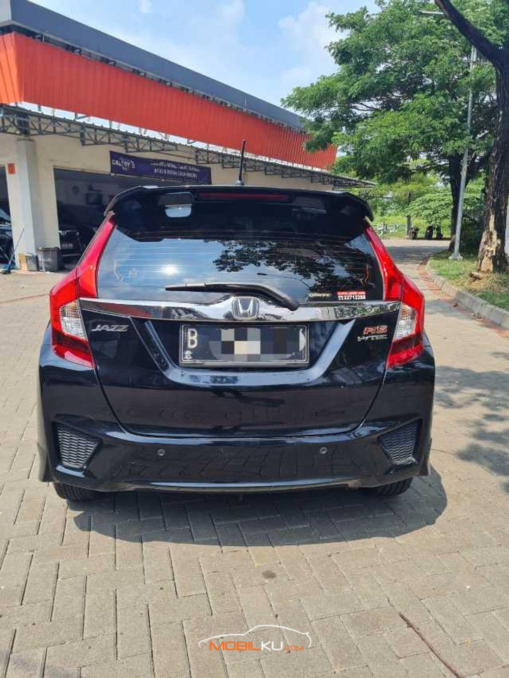 Mobil Honda Jazz 2017