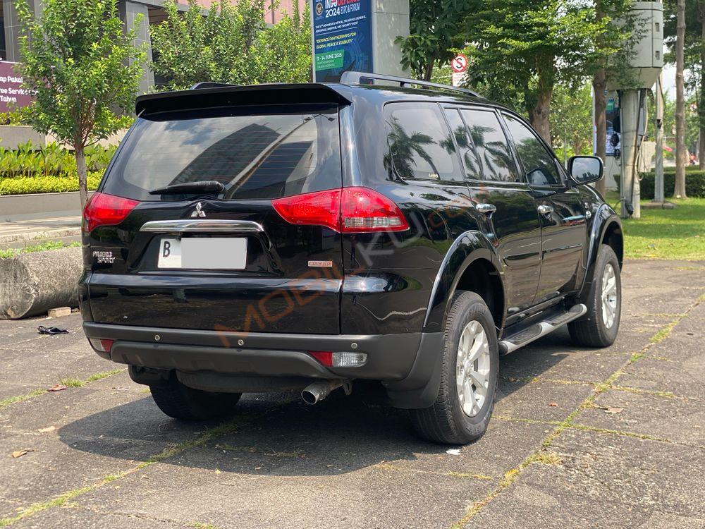 Mobil Mitsubishi Pajero Sport 2013